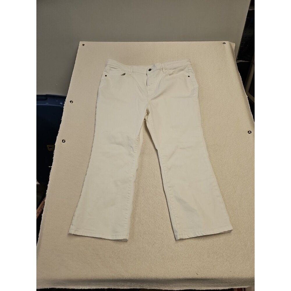 Liz Claiborne White Bootcut Crop Mid-Rise Jeans Womens Size 18 Stretch Denim
